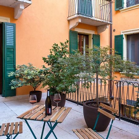La Terrazza In Centro Apartman Verona Kültér fotó